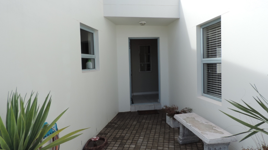 3 Bedroom Property for Sale in Blue Lagoon Western Cape